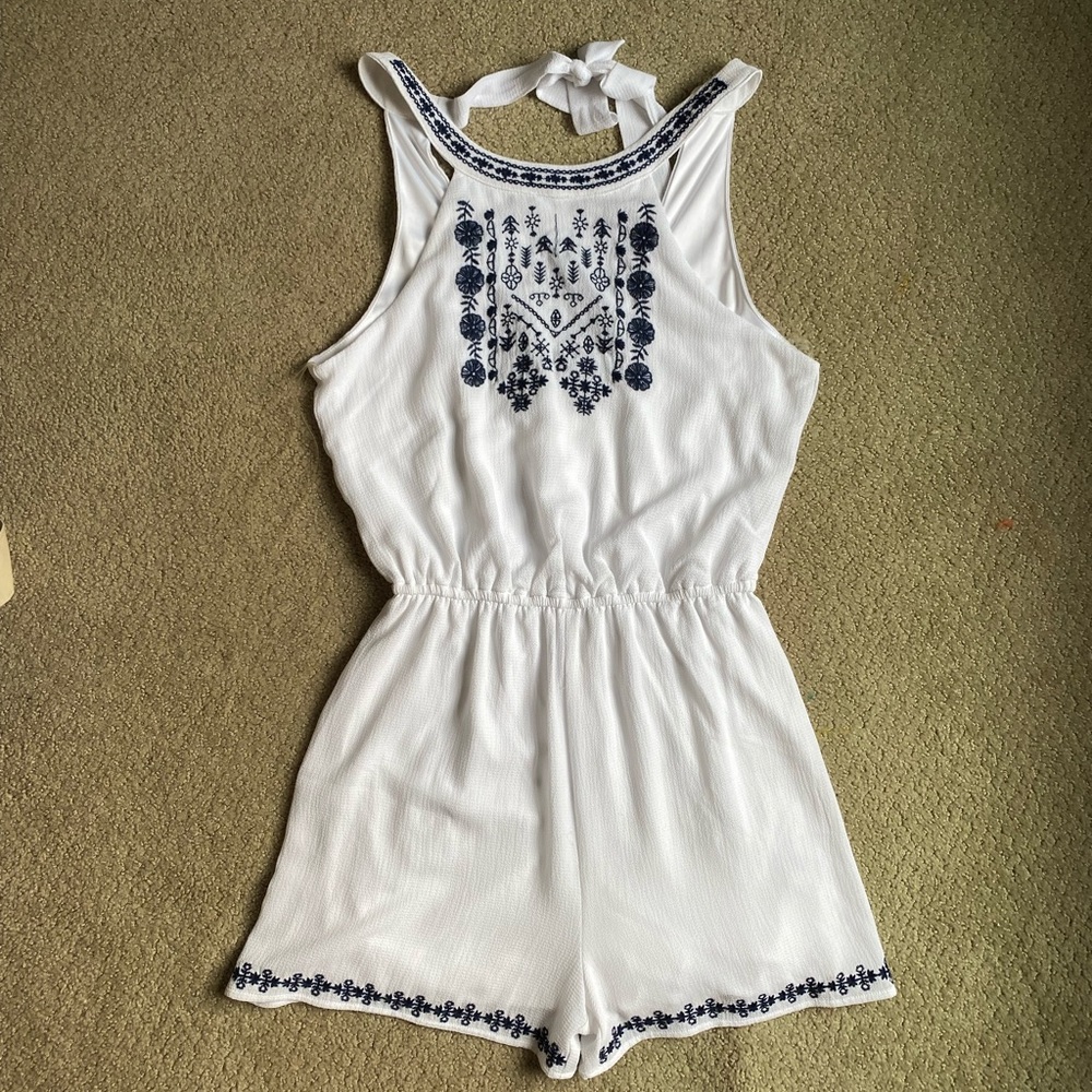 CUTE WHITE ROMPER